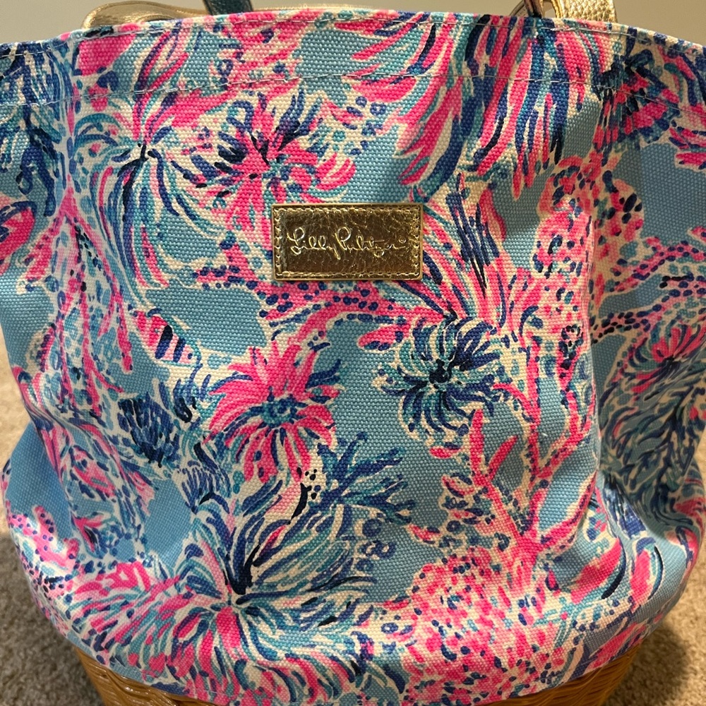 Lilly Pulitzer Wicker Tote Bag and Sunglasses Case - Picture 3 of 7